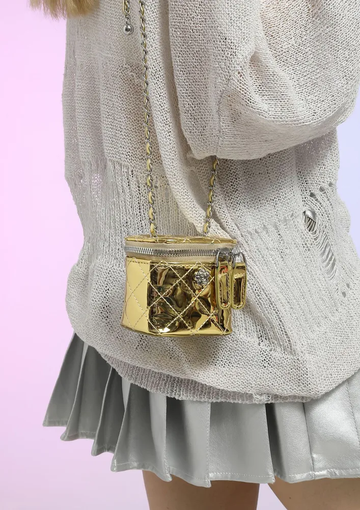 GOLDEN QUILTED MINI BUCKET BAG