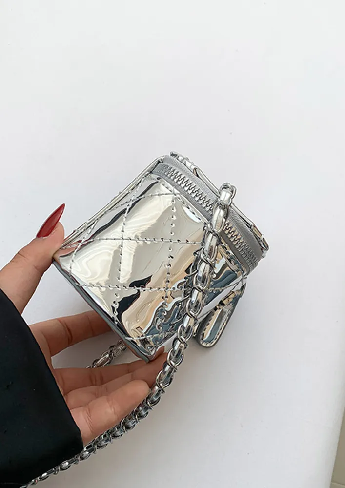 SILVER QUILTED MINI BUCKET BAG