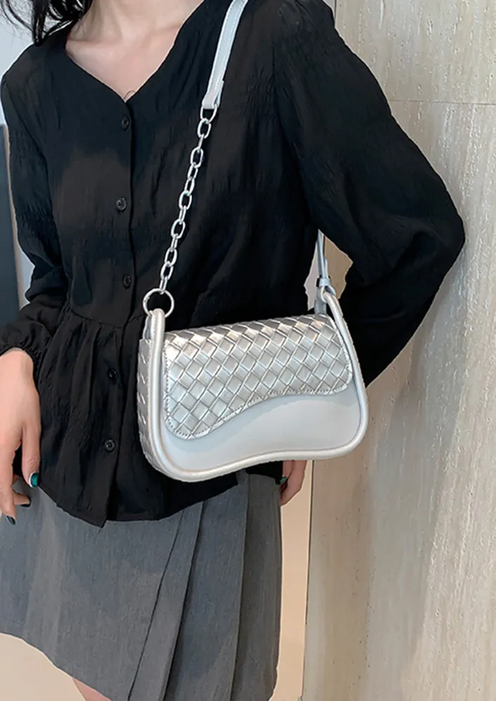 SILVER TEXTURED FLAP SHOULDER BAG