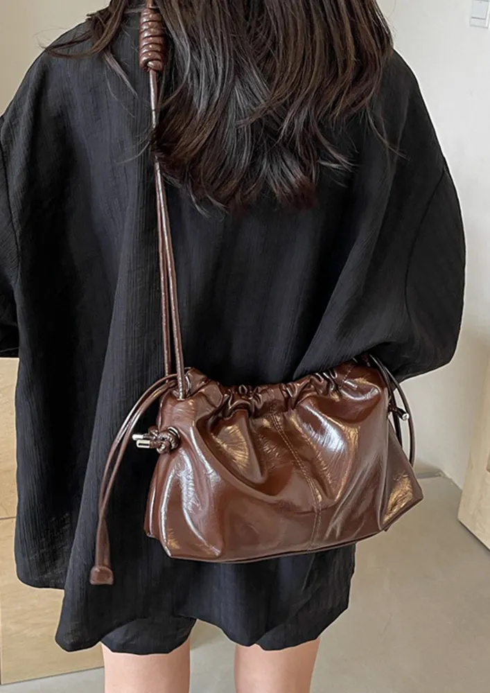 BROWN LAYERED STRAP SHOULDER BAG