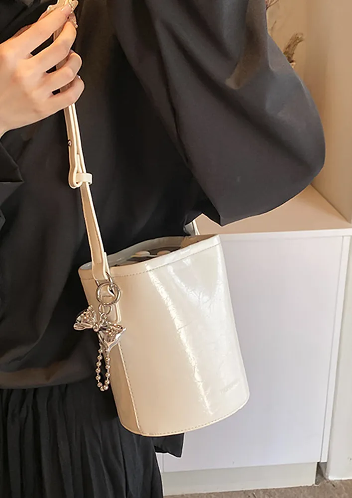 OFF-WHITE CROSSBODY BUCKET BAG