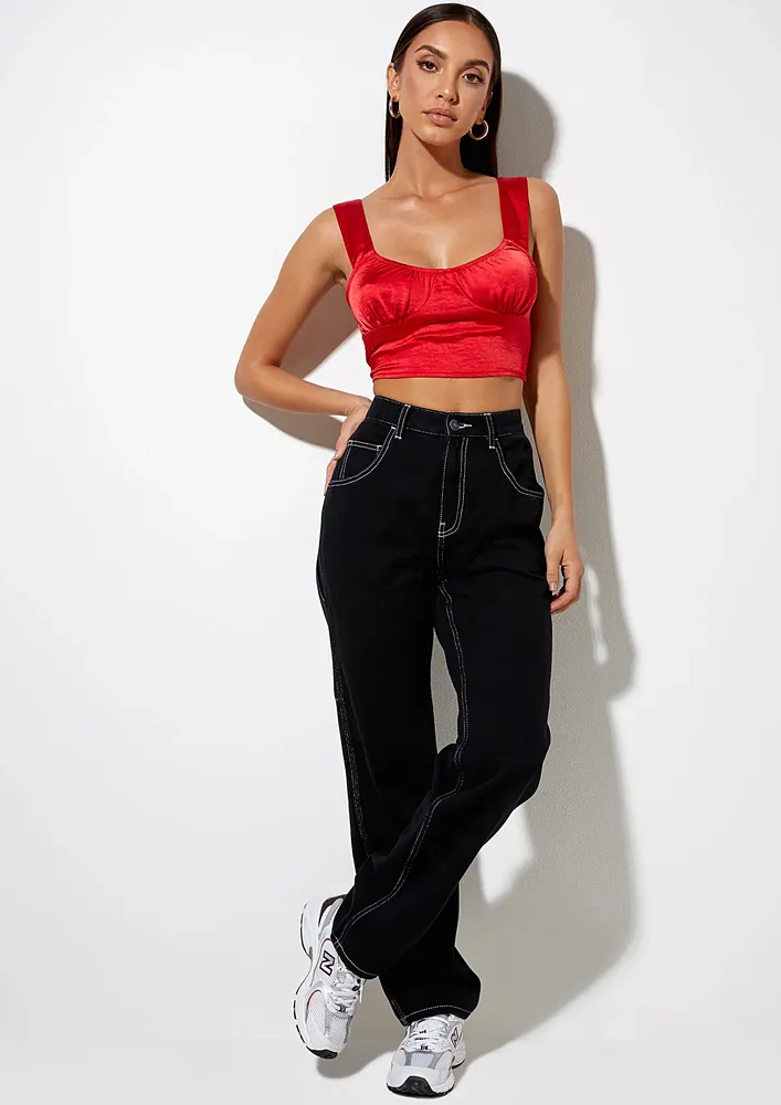 Red U-neck Cropped Top