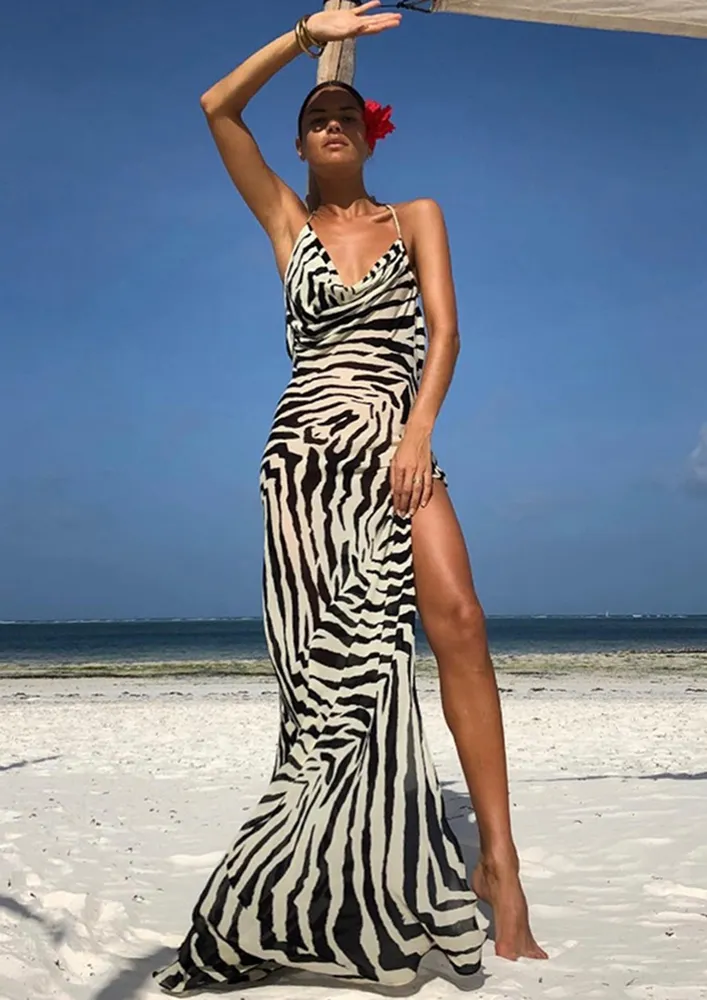 BACKLESS ANIMAL-PRINT MAXI DRESS