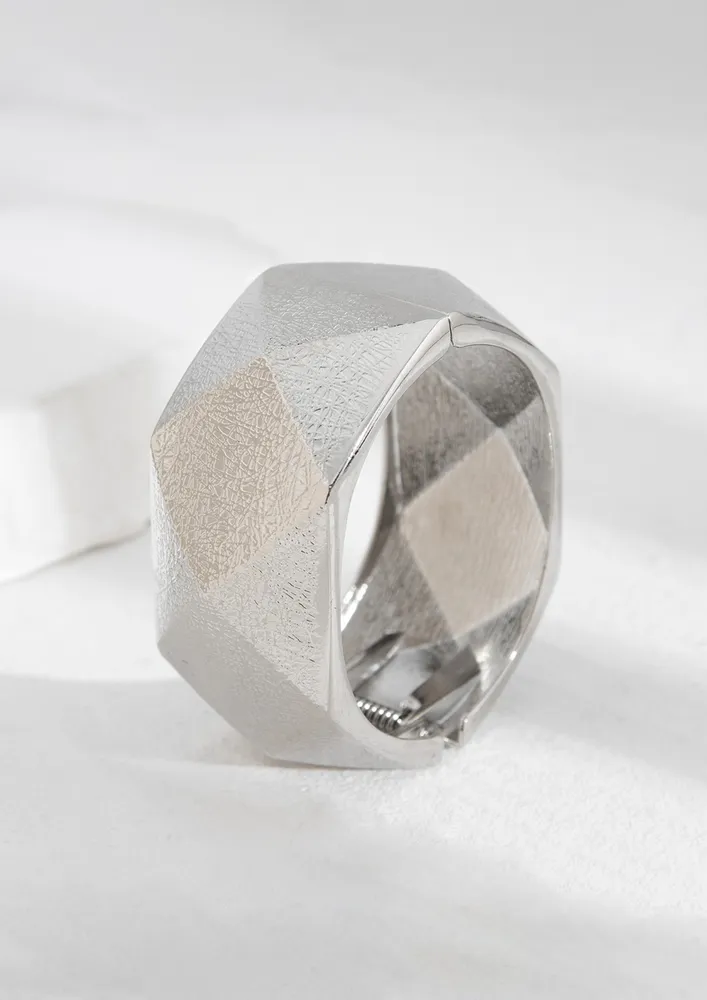 SILVER-PLATED GEOMETRIC CHUNKY BRACELET