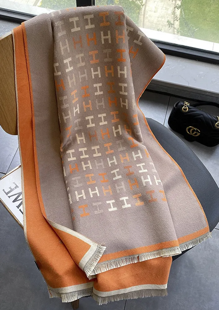 PRINTED IN COMFORT ORANGE-GREY WOVEN SCARF