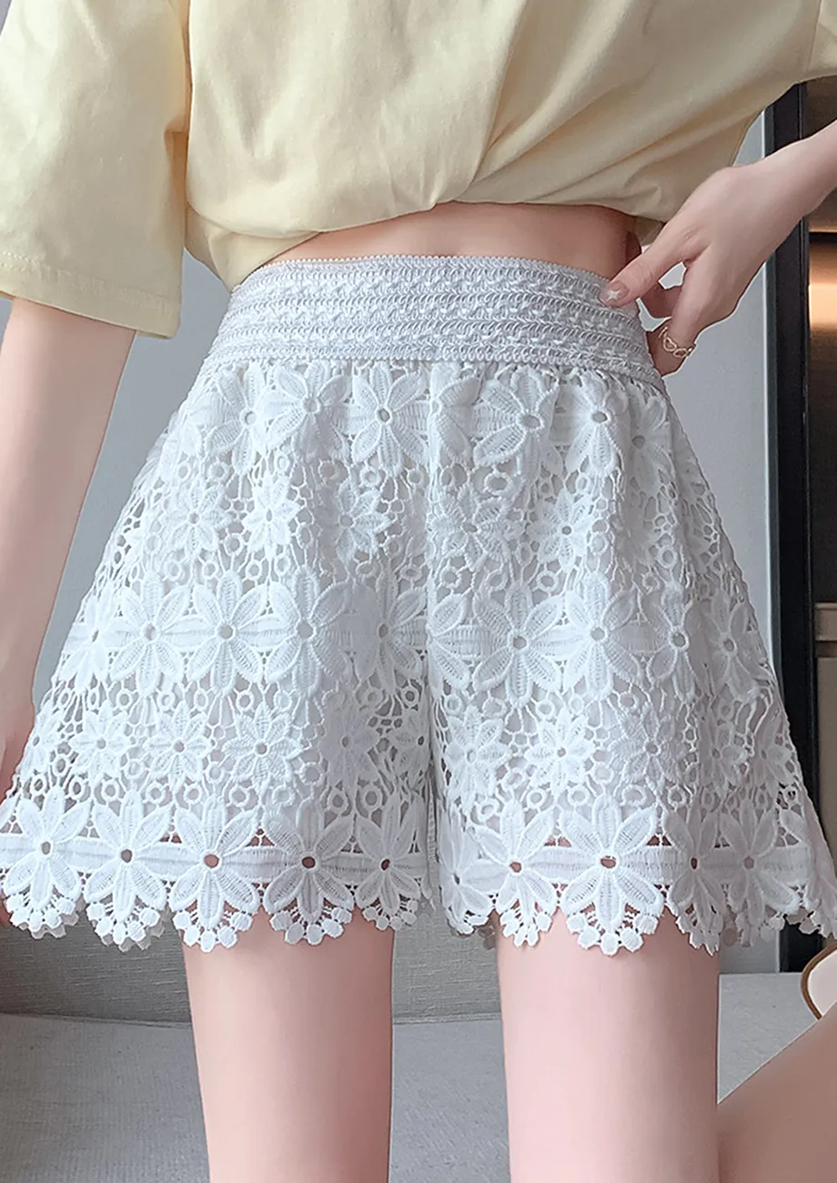 White lace shorts online india hot sale