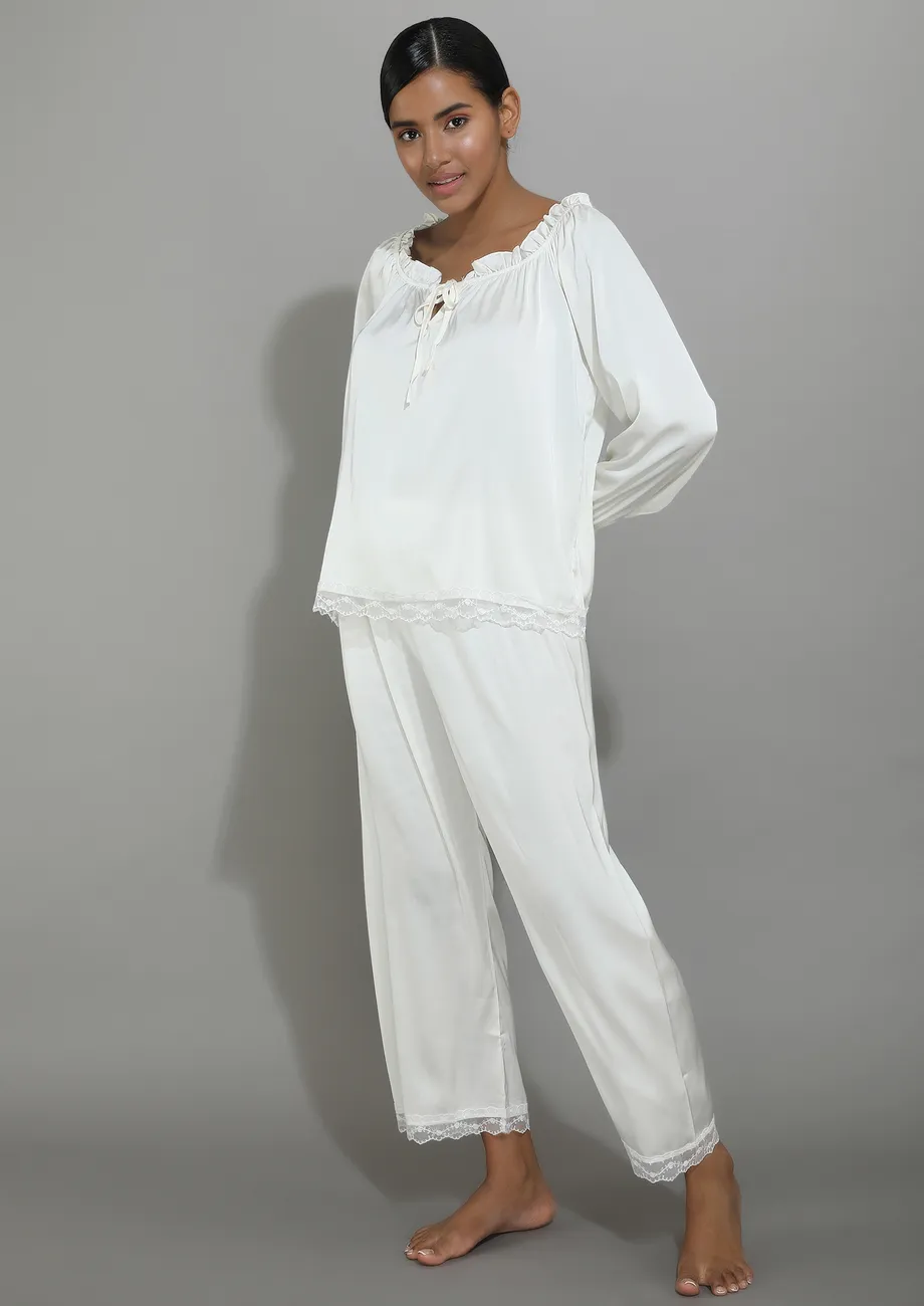 MILKY WHITE CONTRAST LACE NIGHTWEAR SET