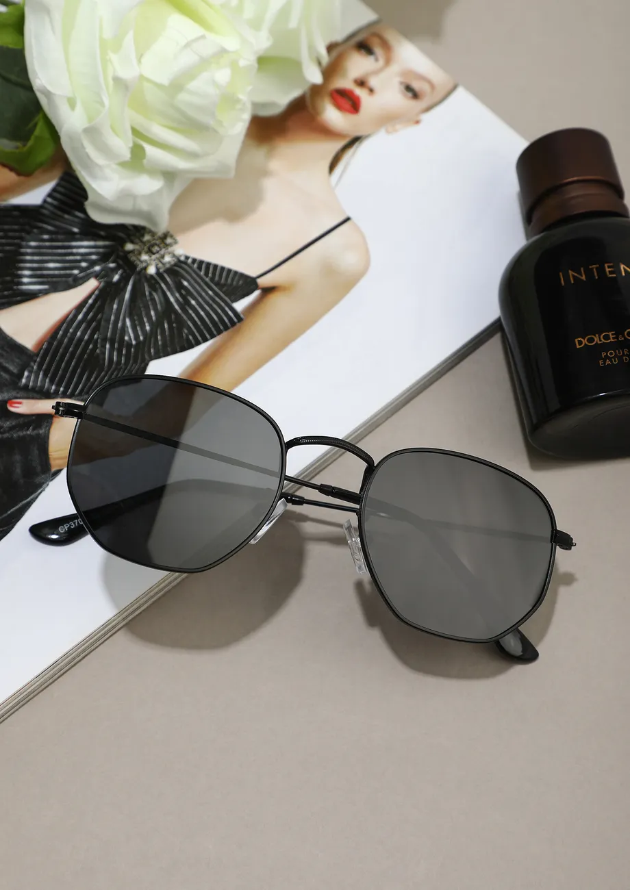 POP IT LOCK IT BLACK GREY SUNGLASSES
