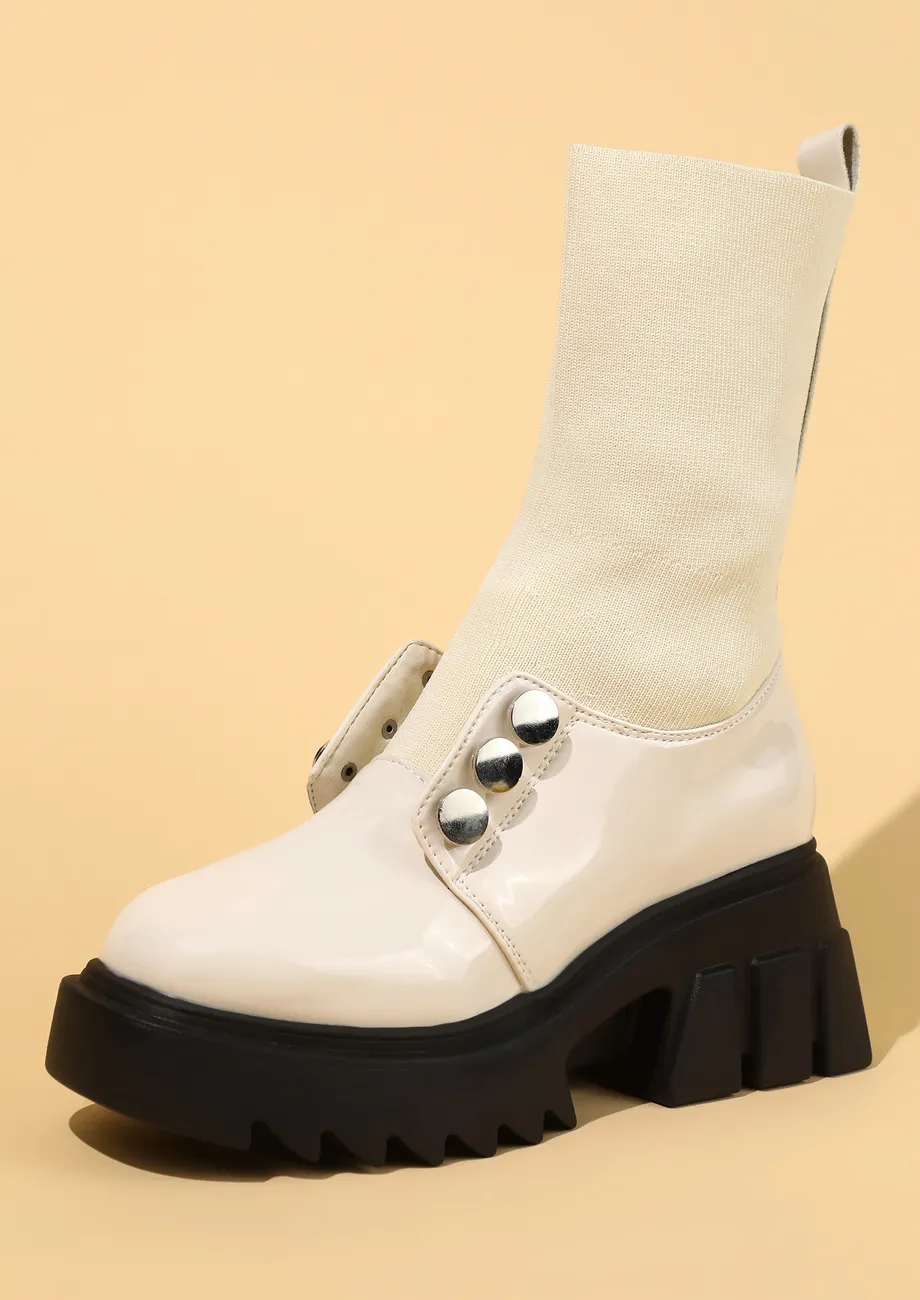 CHUNKY WHITE SQUARE TOE BOOTS