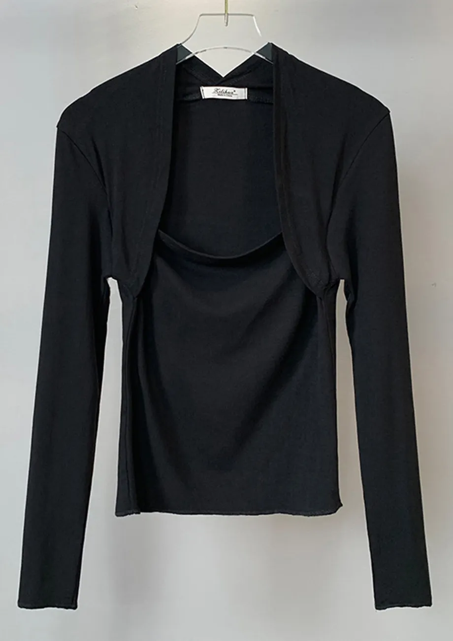 SOLID ENVELOPE-NECK FITTED BLACK TOP