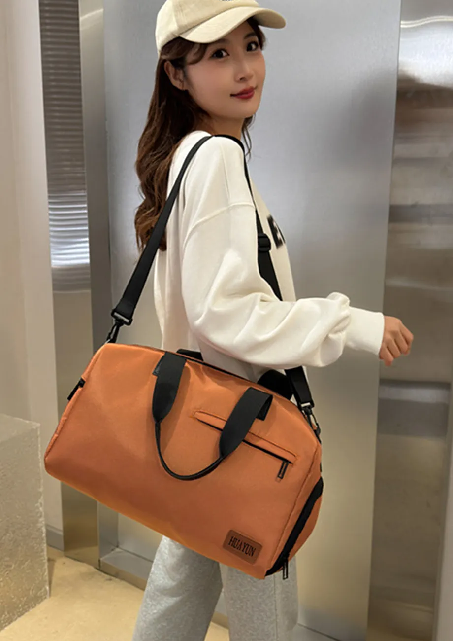 MULTIPLE COMPARTMENTS ORANGE DUFFLE BAG