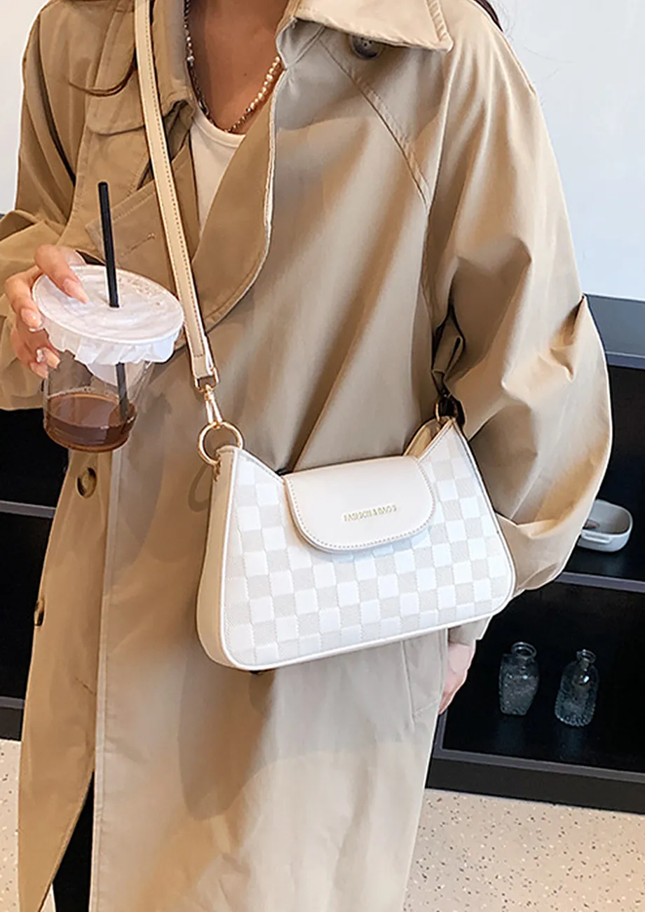 PATTERNED PU LEATHER WHITE BAGUETTE