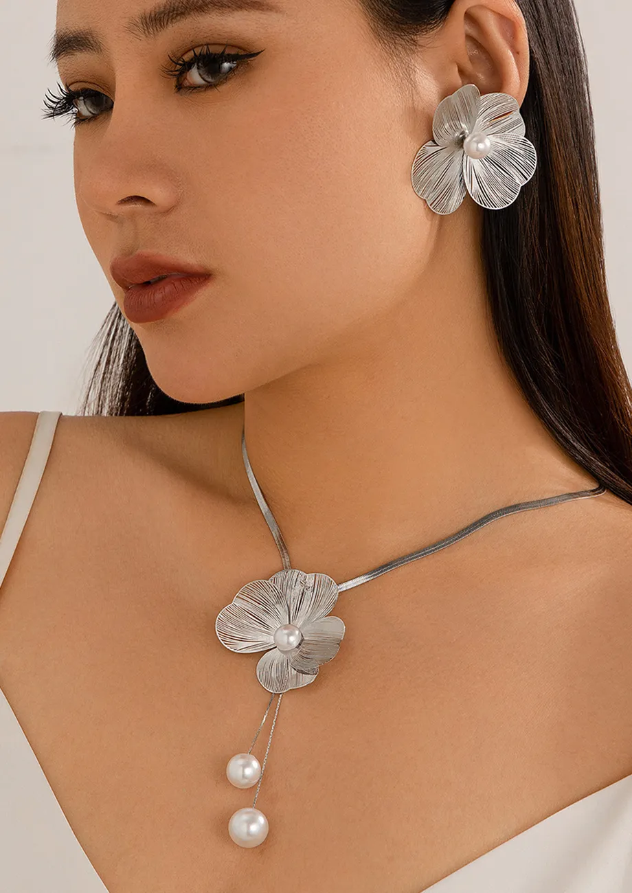 SILVER IMITATION PEARL FLORAL DANGLE EARRINGS