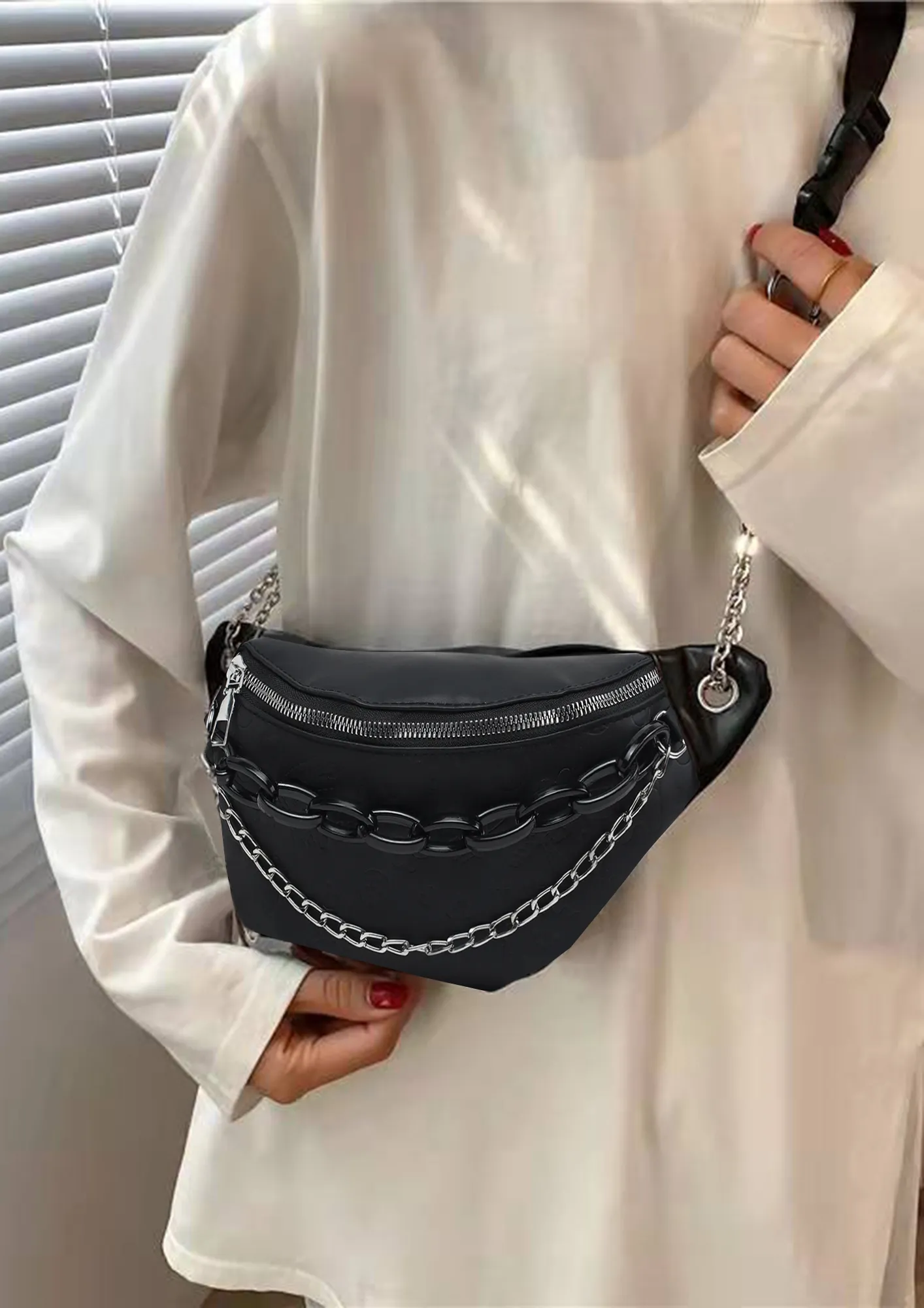 Buy CHAIN DETAIL BLACK CROSSBODY SHOULDER BAG for Women Online in India