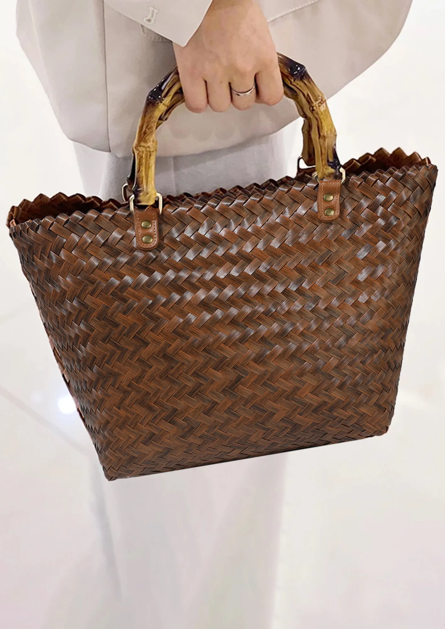 Brown outlet Woven Basket Handbag Purse Faux Fur Trim