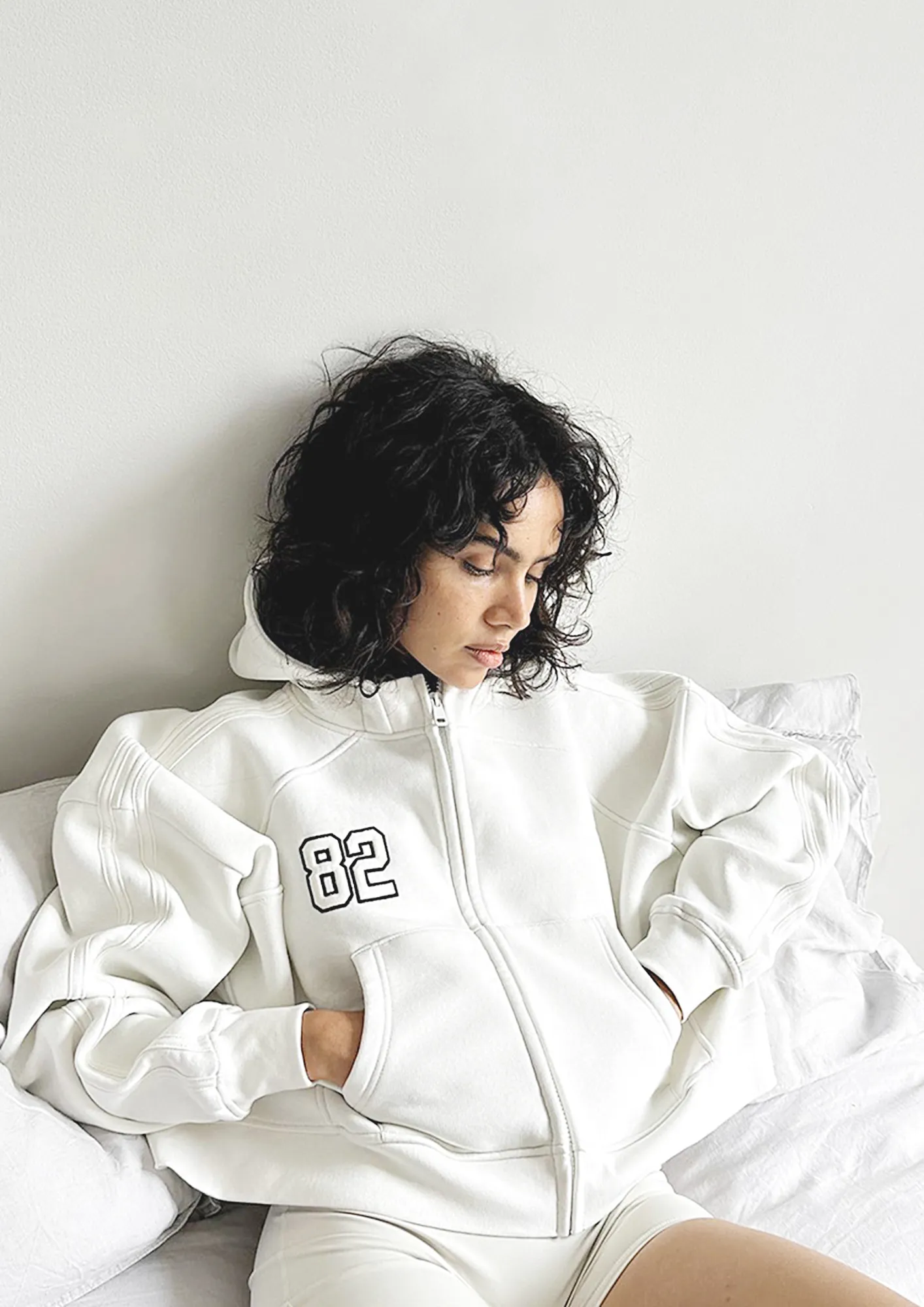 sunshade hoodie ホワイト 241ZOE-CU05 sunshade hoodie ホワイト 241ZOE-CU05